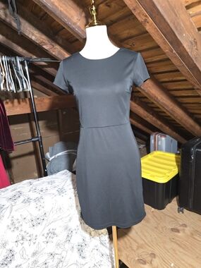 Ann Taylor Black Short Sleeve Sheath Dress